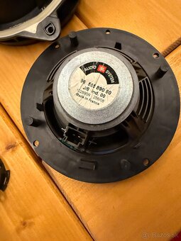 Predám komplet repro JBL Peugeot 207 RC - 2