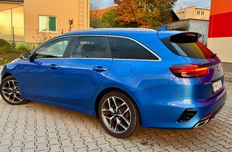 KIA Ceed SW 1.4 TGD-i GT Line A/T First Edition - 2