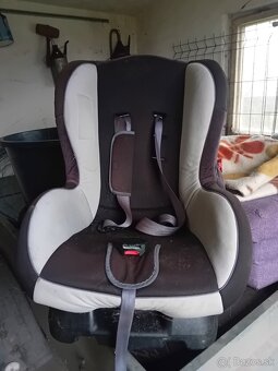 Predam autosedacku - 2