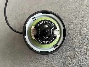 predám uzáver nádrže na Mercedes - 2