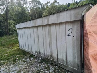 Betónová garáž - 2