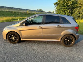 Mercedes-Benz B 180 W245 - 2