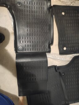 Gumené rohože do Touareg 7L. - 2