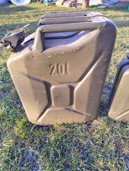 Kovový kanister 10l a 20l - 2