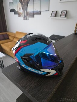 Prilba na motorku - 2