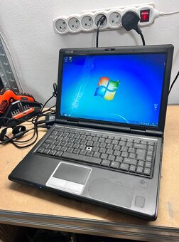 Predám notebook Asus Intel Core2Duo 2x2,00GHz.3gb ram.160gbH - 2