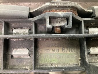 Chladič Mercedes clk w208 - 2