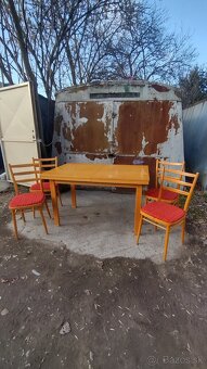 Predám veľký starožitný roztahovaci stôl a 4 x stoličky cen. - 2