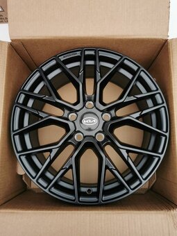 Nové Kia Carmani Ludwig 7,5X17 ET48 5x114,3 Alu - 2