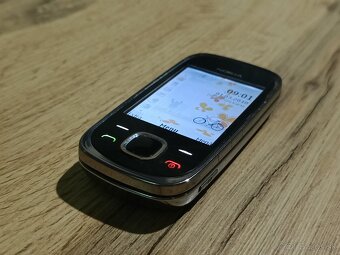Nokia 7230 - 2