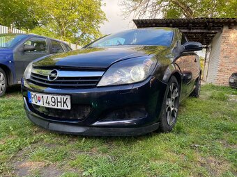 Opel astra H cupe - 2