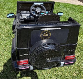 Elektrické autíčko Mercedes G - treba opravit kabelaz - 2