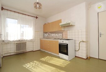 HALO reality - Predaj, dvojizbový byt Valaská - 2