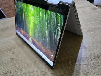 Otocny a dotykovy Hp Pavilion x360 so 16 gb ram i7 procesoro - 2