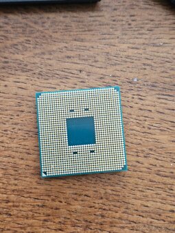 Predám AMD Ryzen 5 3600 - 2