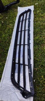 Predám nárazník na ford Mondeo mk5 - 2