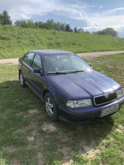 Predam skoda octavia 1.6 - 2