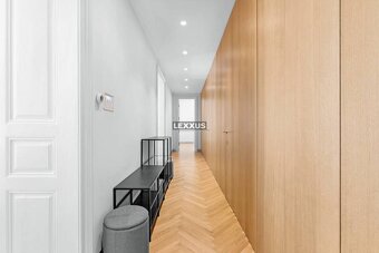 -PRENAJOM Elegantný 5 izbový dom v Starom meste, Bratislava - 2