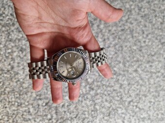 Rolex oyster perpetual - 2