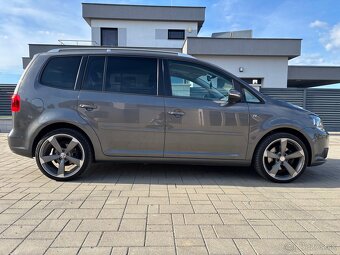 VW Touran 2.0 TDi DSG - 2
