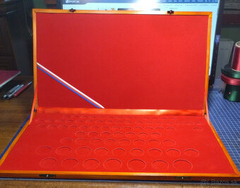 Predám kazetu na mince ČSR 1921 - 1938 obežné a pamätné stri - 2