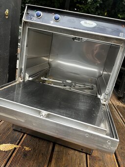 Umývačka riadu Whirpool - 2