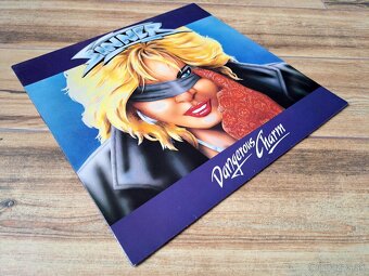 Lp SINNER - Dangerous CHarm / NM - 2