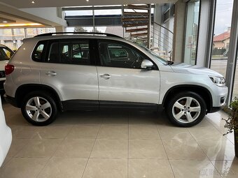 VW TIGUAN Benzín 4x4 2.0 TSI - 2