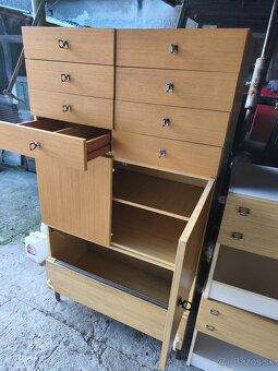 Predám starší nábytok - 2