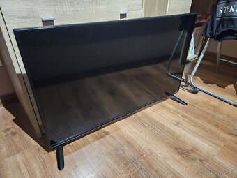 LCD televízor LG 40UF695V - 2