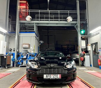 Aston Martin DBS Manual - 1 of 984 pcs - 2