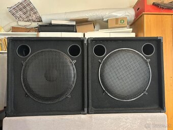 Behringer Subwoofer 18” napredaj - 2