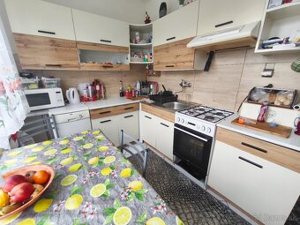 PREDAJ trojizbový byt v centre mesta - 2