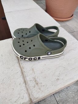 Crocs - 2
