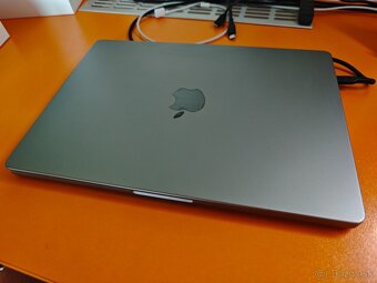 Predám MacBook Pro 14" M2 PRO 16GB / 1TB - 2