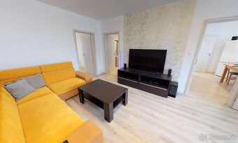 Priestranný zariadený 2 izb.byt s balkónom ZÁPAD - 2