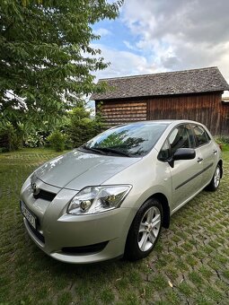 Toyota Auris 1.4 VVT-i, benzín, - 2
