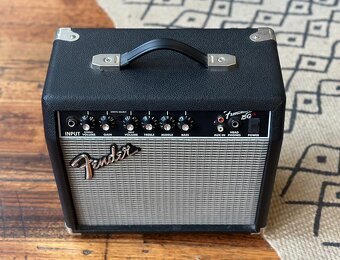 Kombo Fender Frontman 15G - 2