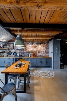 KRÁSNY LOFT NA PRENÁJOM V CENTRE MESTA, Ul. ŠTUROVÁ - 2