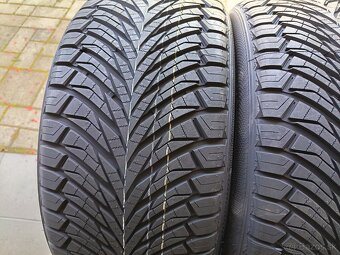 celoročne pneu 245/40 R18 - 2