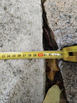 Vonkajšia betónová dlažba 40x40 cm – 25 kusov Predám pevné - 2