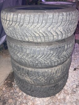195/60R16 zimné - 2