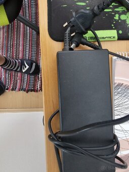 Nabíjačka alebo adaptér Sony tv. - 2