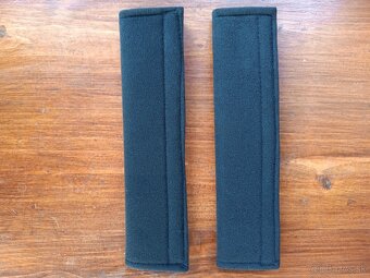 Predám návleky na bezpečnostný pas s logom Toyota - 2