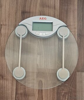Osobná váha AEG do 150 kg - 2