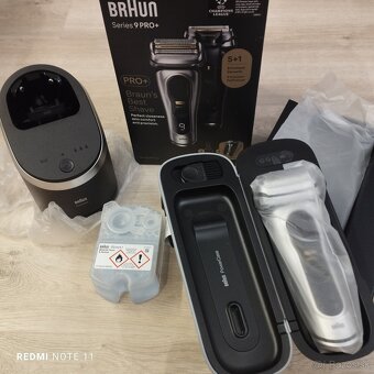 Holiaci strojček BRAUN série 9+ - 2