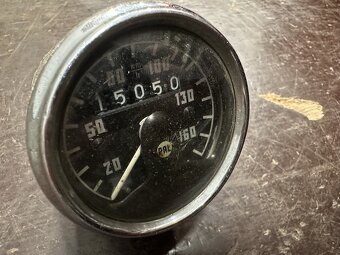 Predám funkčný tachometer JAWA 350/634, CALIforian, počíta - 2