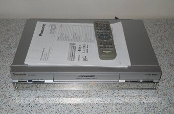 S-VHS-ET videorekordér Panasonic NV-HS880. - 2