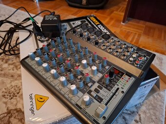 Mix Behringer XENYX 1202FX - 2