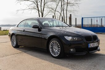BMW 320i - 2